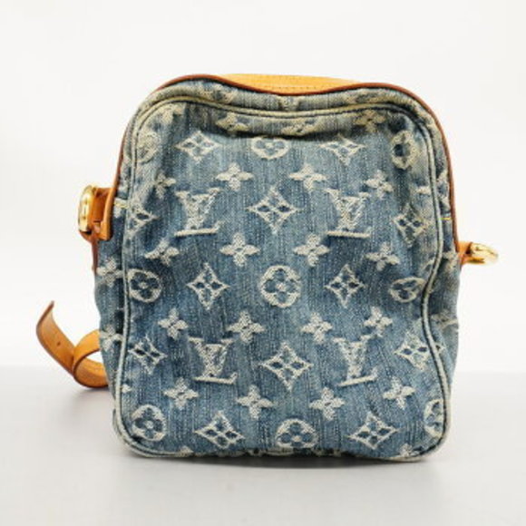 Louis Vuitton Monogram Denim Camera Bag - Picture 13 of 13